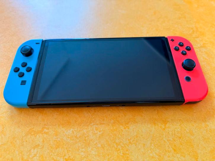 Nintendo Switch OLED - Zo goed als nieuw!, Spelcomputers en Games, Games | Nintendo Switch, Zo goed als nieuw, Avontuur en Actie