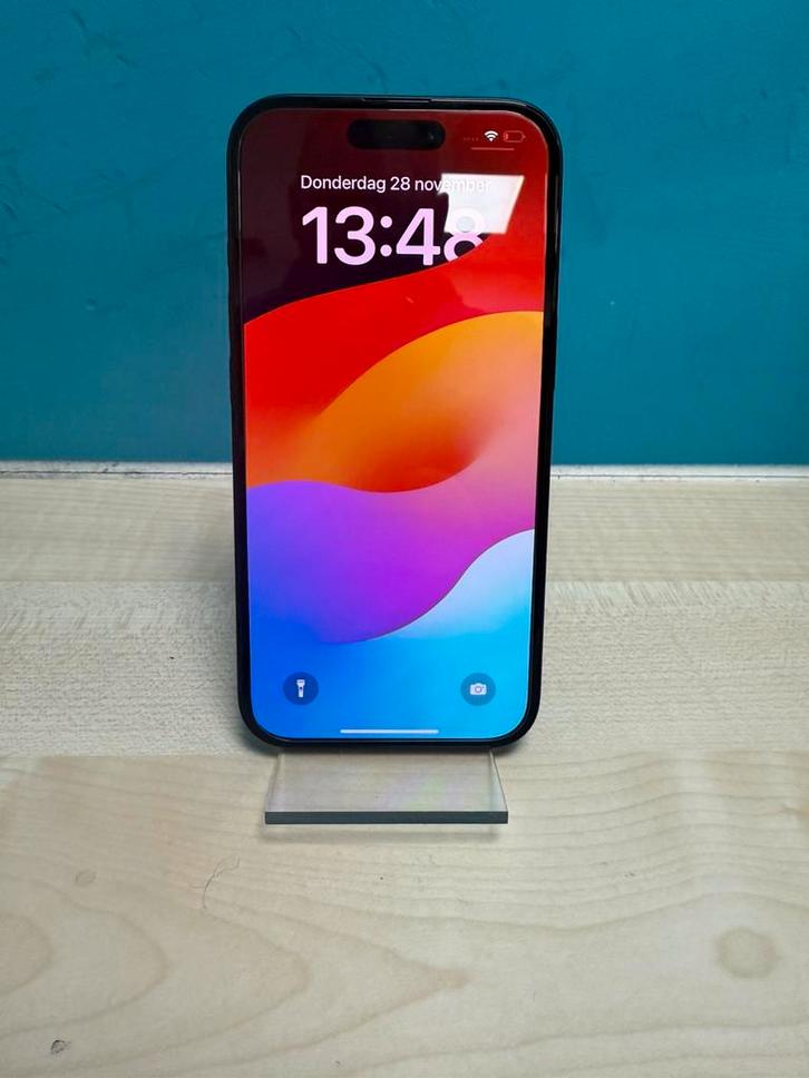 Apple iPhone 15 128GB Zwart - 2e hands - Als nieuw - 100%, Telecommunicatie, Mobiele telefoons | Apple iPhone, Zo goed als nieuw