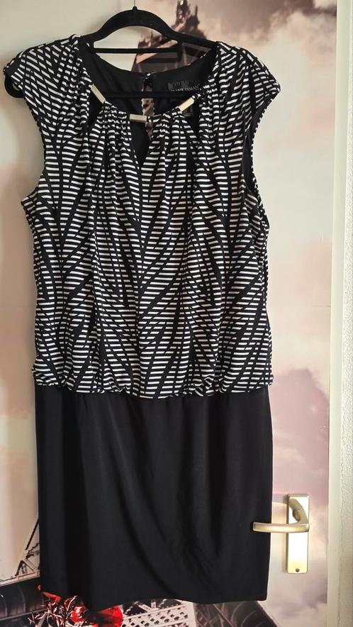 Jurk Frank Lyman mt 46, Kleding | Dames, Jurken, Zo goed als nieuw, Maat 46/48 (XL) of groter, Zwart, Knielengte, Ophalen of Verzenden