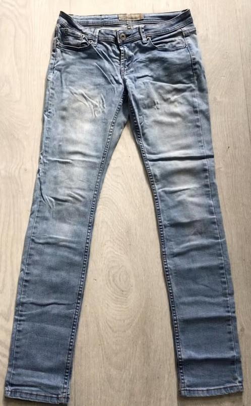 Blauwe spijkerbroek jeans maat W29 van fishbone, Kleding | Dames, Spijkerbroeken en Jeans, Gedragen, W28 - W29 (confectie 36)