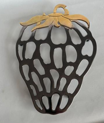 Verzilverde vintage Italiaanse onderzetter beschikbaar voor biedingen