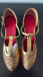 Gala schoenen 40,5, Ophalen of Verzenden, Zo goed als nieuw, Zwart, Sneakers of Gympen