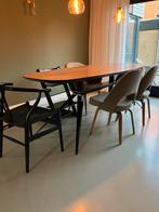 Palissander eettafel met zwarte stalen poot., 200 cm of meer, 50 tot 100 cm, Zo goed als nieuw, Vijf personen of meer