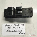 Suzuki Swift 1.3 Benzine 2006 2500143  Raamschakelaar Linksv