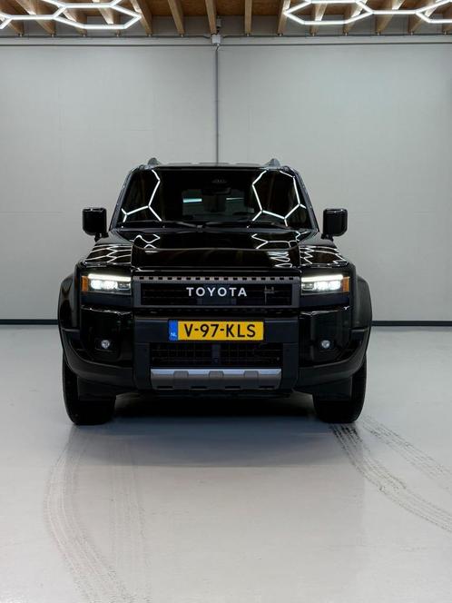 Toyota Land Cruiser 2.8 D-4d 204pk Aut 2024 Zwart 1640km, Auto's, Bestelauto's, Bedrijf, 360° camera, 4x4, ABS, Achteruitrijcamera