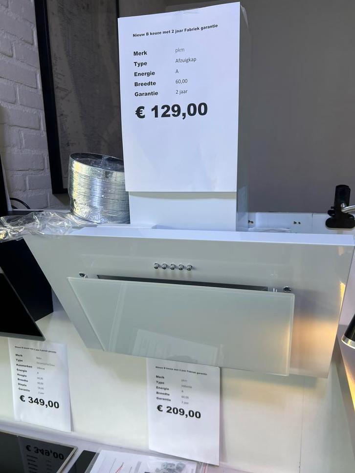 Afzuigkap wit 60 cm breed nieuw, Witgoed en Apparatuur, Afzuigkappen, Nieuw, Inbouw, Vlakschermkap, 800 m³ per uur of meer, Motor