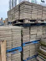 220 m2 7cm dikke 30x30 tegels erfverharding, Ophalen, Beton, Terrastegels
