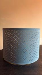 Ikea blauwe lampenkap met gouden binnenkant, Huis en Inrichting, Lampen | Lampenkappen, Ophalen, 25 tot 50 cm, Blauw, Rond