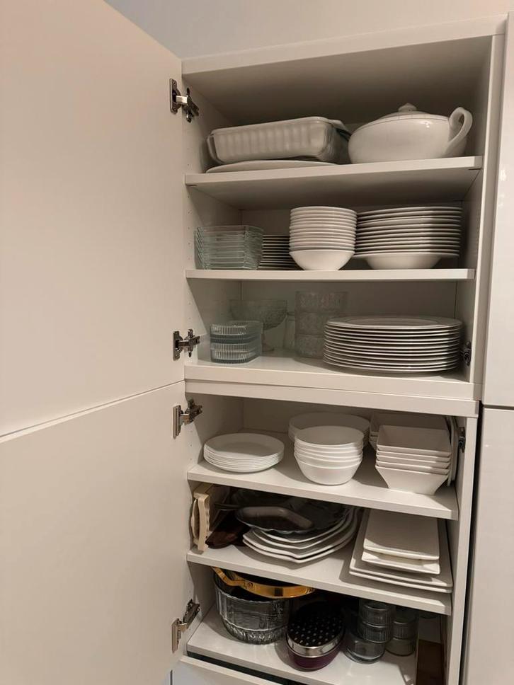 Ikea Besta Kast, Huis en Inrichting, Keuken | Servies, Gebruikt, Overige typen, Effen, Overige materialen, Ophalen of Verzenden