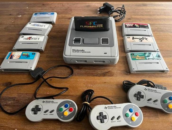 Super Famicom met  games! ruilen?, Spelcomputers en Games, Games | Nintendo Super NES, Gebruikt, 2 spelers, Vanaf 7 jaar, Ophalen of Verzenden