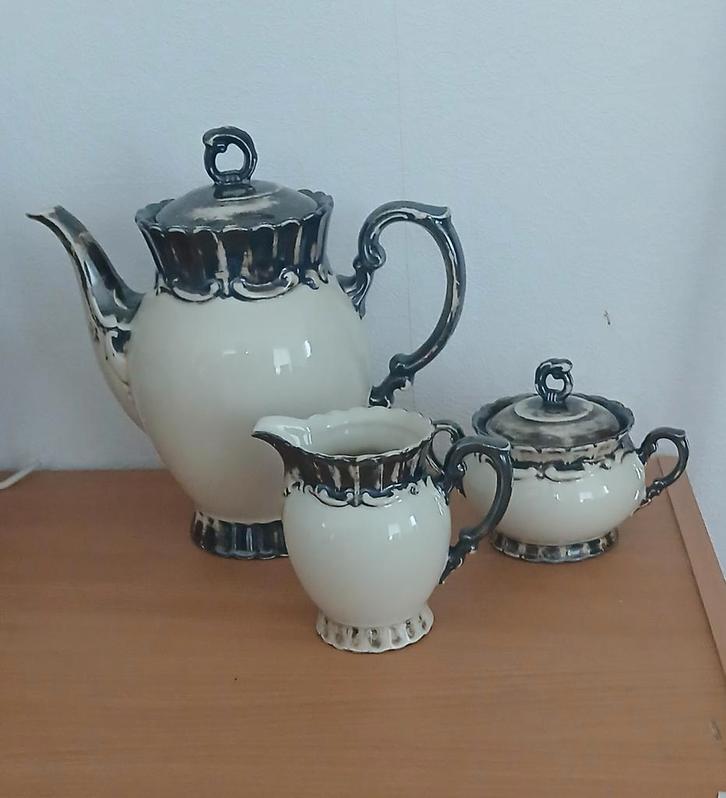 Vintage theepot, melkkan en suikerpot, Antiek en Kunst, Antiek | Servies los, Ophalen of Verzenden