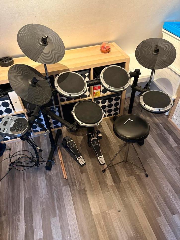 Elektronisch drumstel, Muziek en Instrumenten, Percussie, Zo goed als nieuw, Trommel, Ophalen