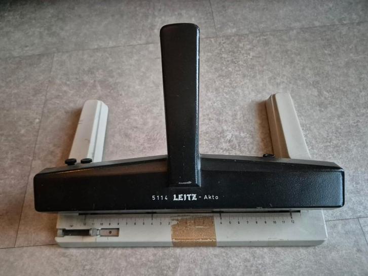 Leitz Akto 5114 Leitz 4-rings perforator, Diversen, Bureau-accessoires, Gebruikt, Ophalen of Verzenden