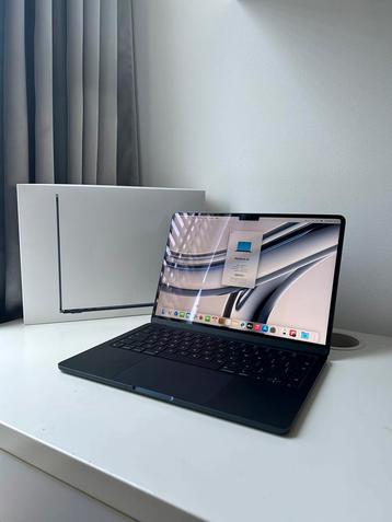 Macbook Air 2024 | M3 | Zgan | beschikbaar voor biedingen