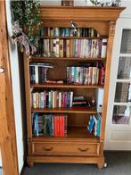 Boeken kast met la 2010 hoog 1155 breed 415 diep nette kast, Ophalen