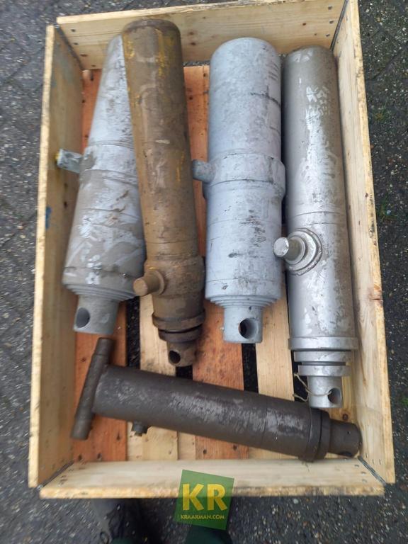 Brimont 4-2-traps-kiepcilinders-29611, Zakelijke goederen, Agrarisch | Werktuigen, Overige typen