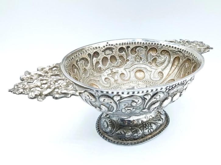 Zilveren brandewijnkom, Obbe Ydema, Sneek, 1766, Antiek en Kunst, Antiek | Goud en Zilver, Zilver, Verzenden