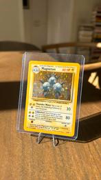Magneton #9/102 | Base Set | Pokemon, Ophalen of Verzenden, Gebruikt, Losse kaart