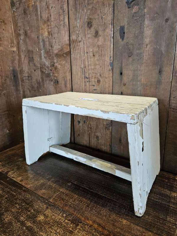 brocant bankje ``WOONWINKEL RUSTIEK``, Antiek en Kunst, Curiosa en Brocante, Ophalen of Verzenden