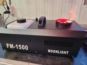 Rookmachine 1500 watt RGB  beschikbaar voor biedingen
