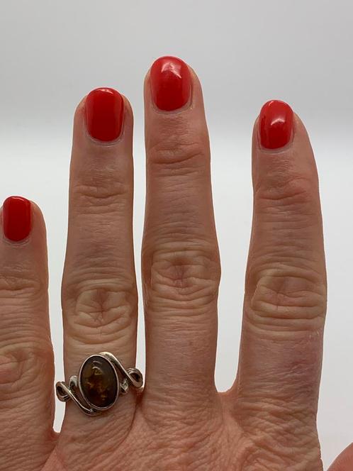 T233 Prachtige zilveren ring barnsteen maat 19, Sieraden, Tassen en Uiterlijk, Ringen, Dame, 19 tot 20, Zilver, Zilver, Met edelsteen