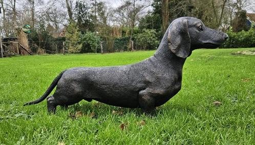 Bronzen beeld / TECKEL / 73 cm lang / tekkel, Tuin en Terras, Tuinbeelden, Nieuw, Dierenbeeld, Ophalen of Verzenden