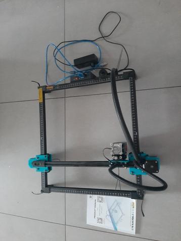 Laser graveer apparaat met benodigdheden- Zeer Goede Staat beschikbaar voor biedingen