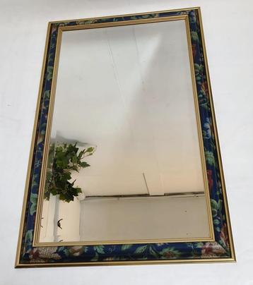 Vintage spiegel bloemmotief wandspiegel geslepen glas beschikbaar voor biedingen