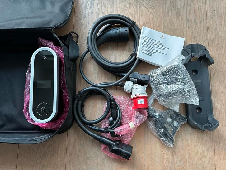 Porsche Mobile Charger - Nieuw & Compleet, Auto-onderdelen, Accu's en Toebehoren, Porsche, Nieuw, Ophalen of Verzenden