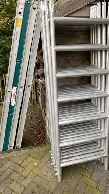Steiger smal werkhoogte 10m1 beschikbaar voor biedingen
