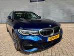 BMW 330e Touring | M-Sport | Individual Tanzanite Metallic, Automaat, 1998 cc, Achterwielaandrijving, 4 cilinders