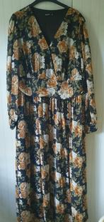 Lange jurk met rozen maat 2xl shein, Ophalen of Verzenden, Zo goed als nieuw, Maat 46/48 (XL) of groter, Onder de knie