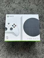 Xbox Series S met doos, Spelcomputers en Games, Spelcomputers | Xbox Series X en S, Ophalen, Zo goed als nieuw, Xbox Series S