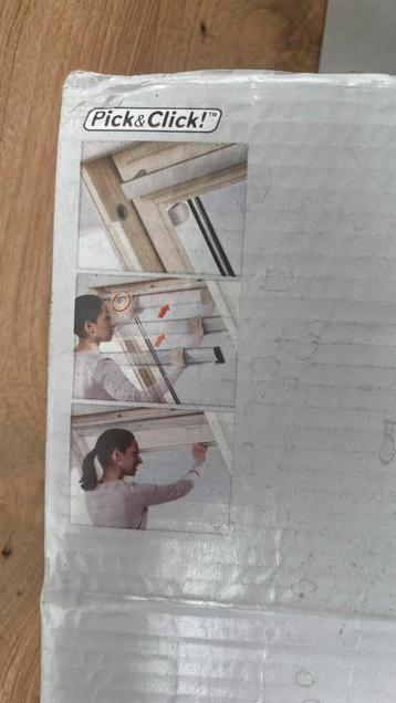 Velux Elektrisch Rolgordijn SK01. Nieuw beschikbaar voor biedingen