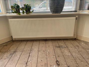 Henrad radiatoren T22, 160x40 en 70x40 beschikbaar voor biedingen