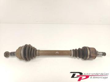 Aandrijfas links-voor van een Peugeot 3008 beschikbaar voor biedingen