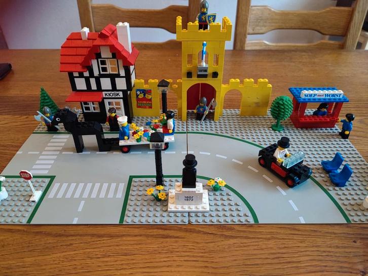 Vintage Lego Town Square 1592 (1983), Kinderen en Baby's, Speelgoed | Duplo en Lego, Gebruikt, Lego, Complete set, Ophalen of Verzenden
