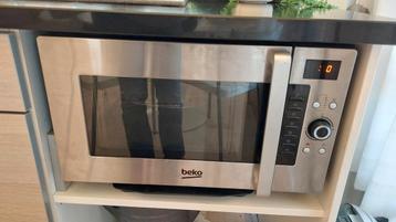 BEKO RVS Combi Magnetron Oven - Vrijstaand  beschikbaar voor biedingen