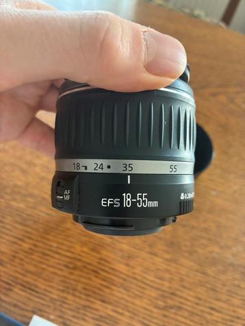Lens canon efs 18-55 mm beschikbaar voor biedingen