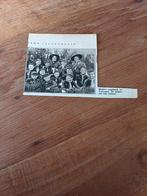 Knipsel welpen in Teteringen 1933, Verzamelen, Scouting, Ophalen of Verzenden, Gebruikt, Embleem, Speld of Insigne