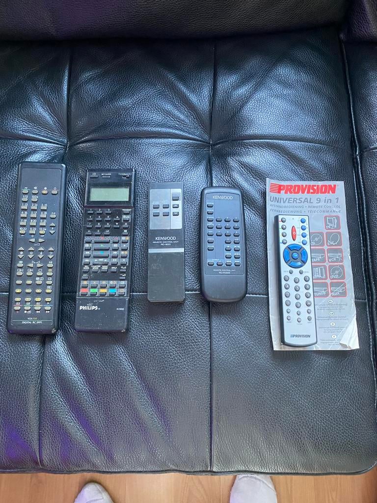 Diversen Oude afstandsbediening Philips Kenwood, Audio, Tv en Foto, Afstandsbedieningen, Ophalen of Verzenden, Gebruikt