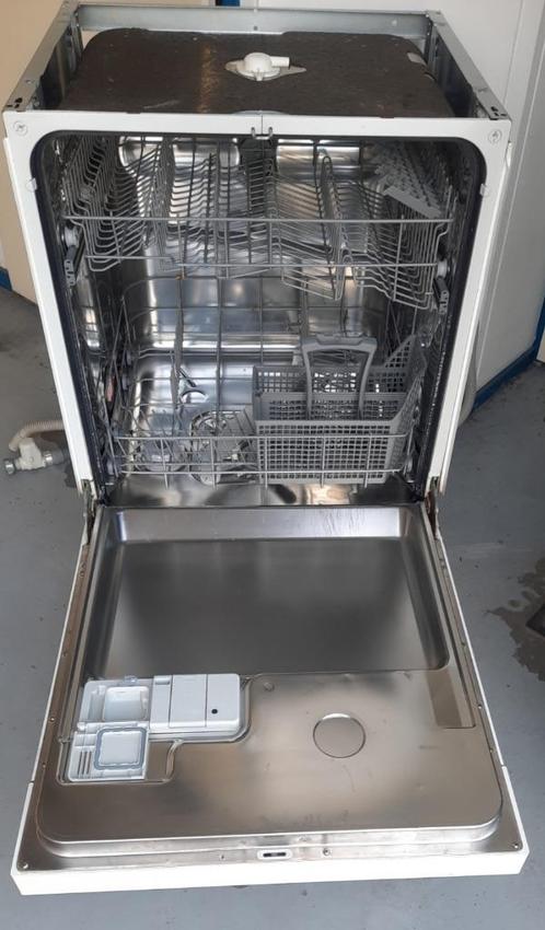 AEG Inbouw Vaatwasser direct ophalen voor 165,-, Witgoed en Apparatuur, Vaatwasmachines, Zo goed als nieuw, Inbouw, Minder dan 85 cm