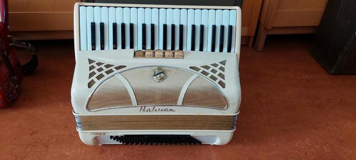 Hohner Lucia III 96 bas accordeon, Muziek en Instrumenten, Accordeons, Hohner, Ophalen