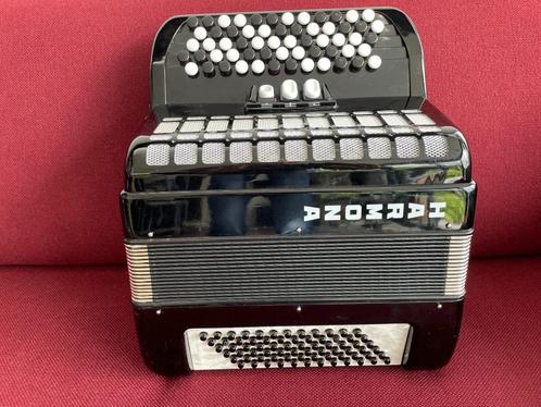 Z.g.a.n. duitse Weltmeister Harmona knopaccordeon.72B Cgriff, Muziek en Instrumenten, Accordeons, Zo goed als nieuw, Knopaccordeon