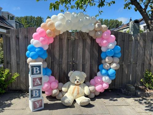 ballonnen backdrop gender reveal, Hobby en Vrije tijd, Feestartikelen | Verhuur, Nieuw, Geboorte of Huwelijk, Ophalen