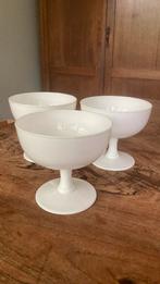 3 leuke vintage glazen ijscoupes witte coupes, Antiek en Kunst, Ophalen of Verzenden