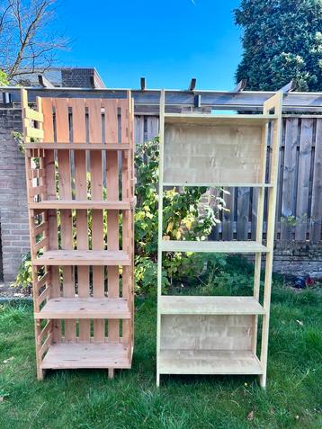 Houten Boekenplanken/Stellingkasten - Set van 2 beschikbaar voor biedingen