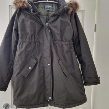 Groene winterjas BPC beschikbaar voor biedingen