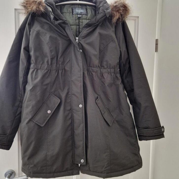 Groene winterjas BPC, Kleding | Dames, Jassen | Zomer, Zo goed als nieuw, Maat 42/44 (L), Groen, Ophalen of Verzenden
