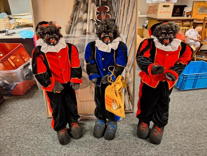 3 hele grote oude etalage zwarte Pieten alleen ophalen, Diversen, Sinterklaas, Zo goed als nieuw, Ophalen of Verzenden